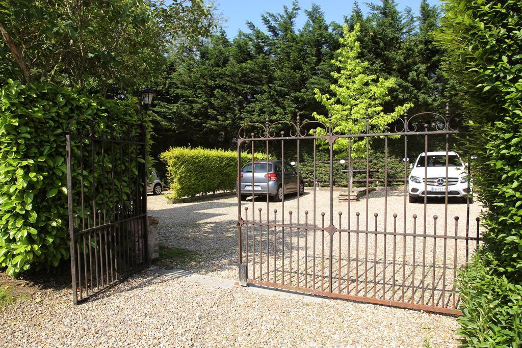 Manoir Le Mesnil Bed and Breakfast Saint-Martin-aux-Chartrains Buitenkant foto