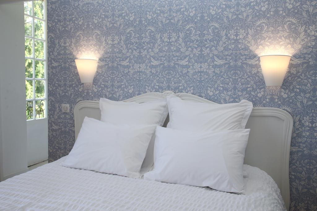 Manoir Le Mesnil Bed and Breakfast Saint-Martin-aux-Chartrains Buitenkant foto
