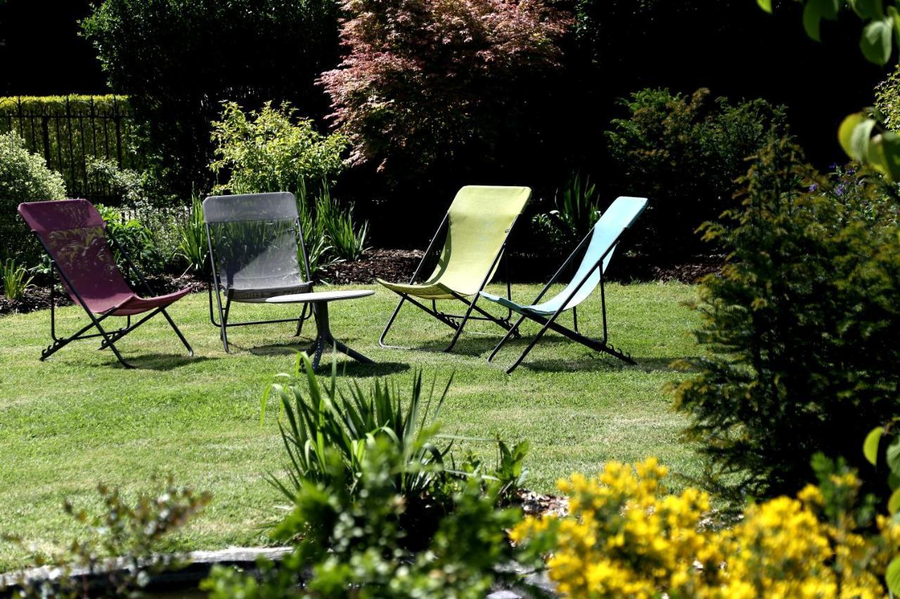 Manoir Le Mesnil Bed and Breakfast Saint-Martin-aux-Chartrains Buitenkant foto