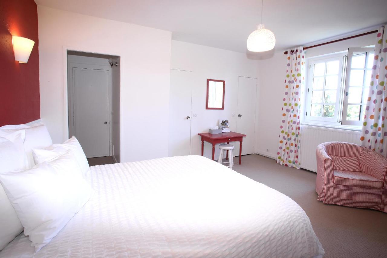 Manoir Le Mesnil Bed and Breakfast Saint-Martin-aux-Chartrains Buitenkant foto