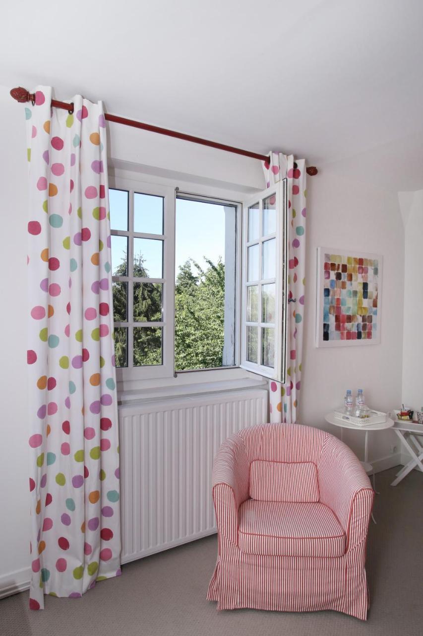 Manoir Le Mesnil Bed and Breakfast Saint-Martin-aux-Chartrains Buitenkant foto